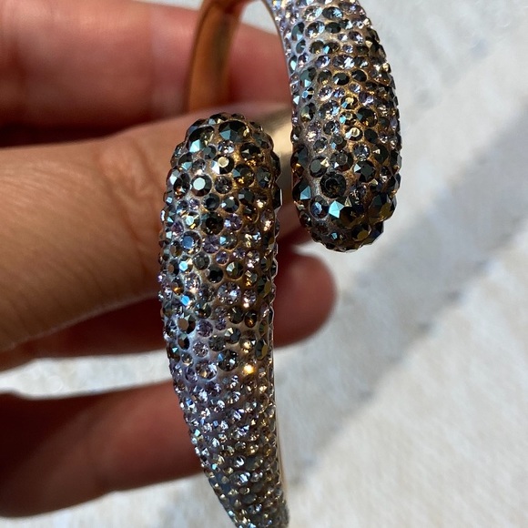 SOLD!!!Swarovski ombre bracelet - Picture 4 of 15